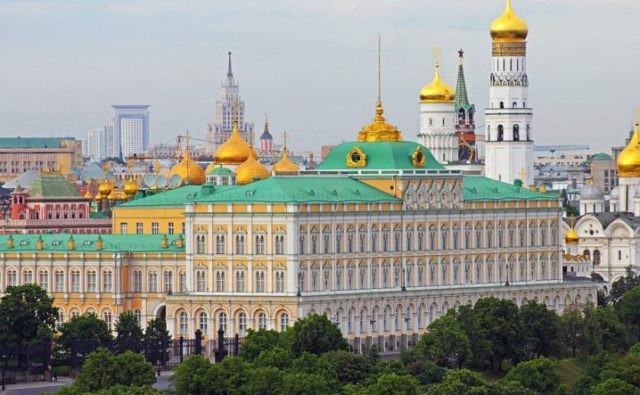 grand-kremlin-palace-group-tour-pradiz-tour-operator-grand-kremlin-palace-png-718_443